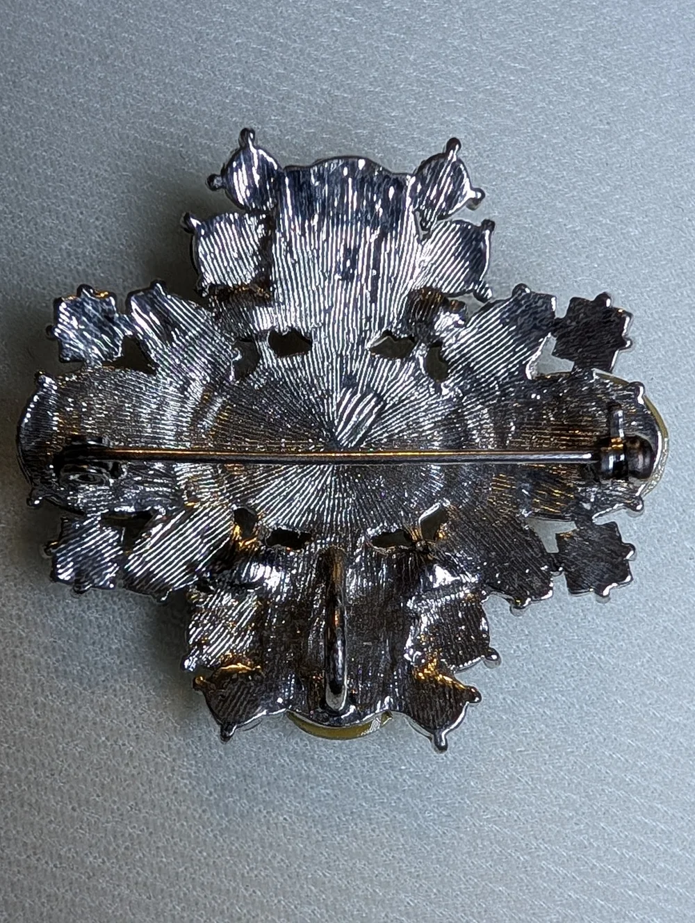 Amber Glass Statement Brooch Gold Tone Green Accent Rhinestone Pin Statement - Picture 5 of 7